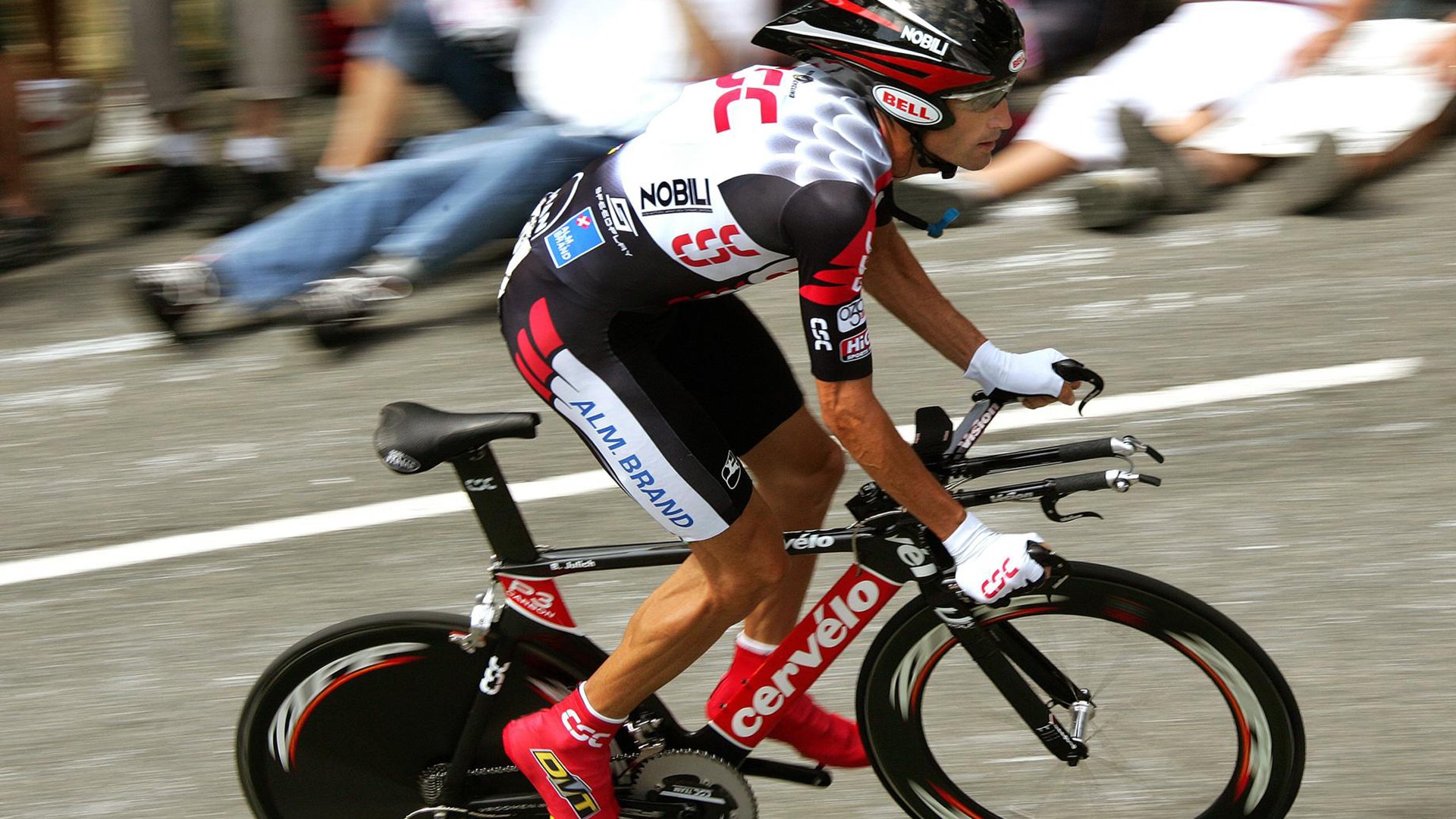 英超最后冲刺:激情澎湃,悬念迭起,英超收官